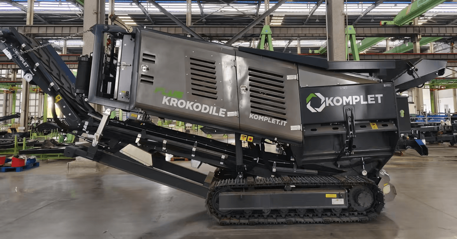 Гусеничный мобильный измельчитель Многоцелевой измельчитель для вторичной переработки — изображение 3